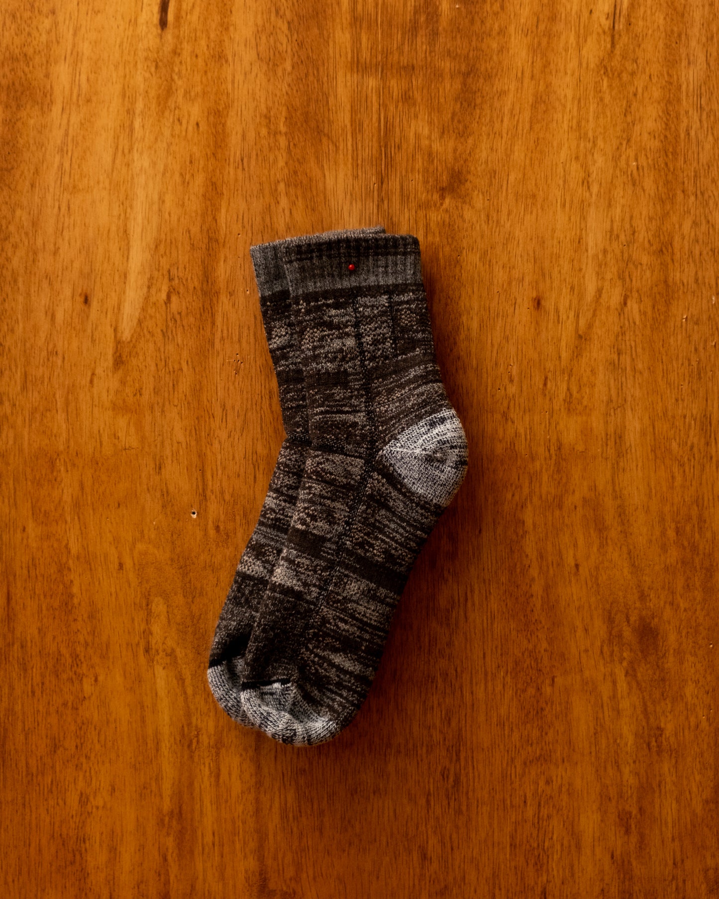 DARK LICHEN SOCKS 10.1