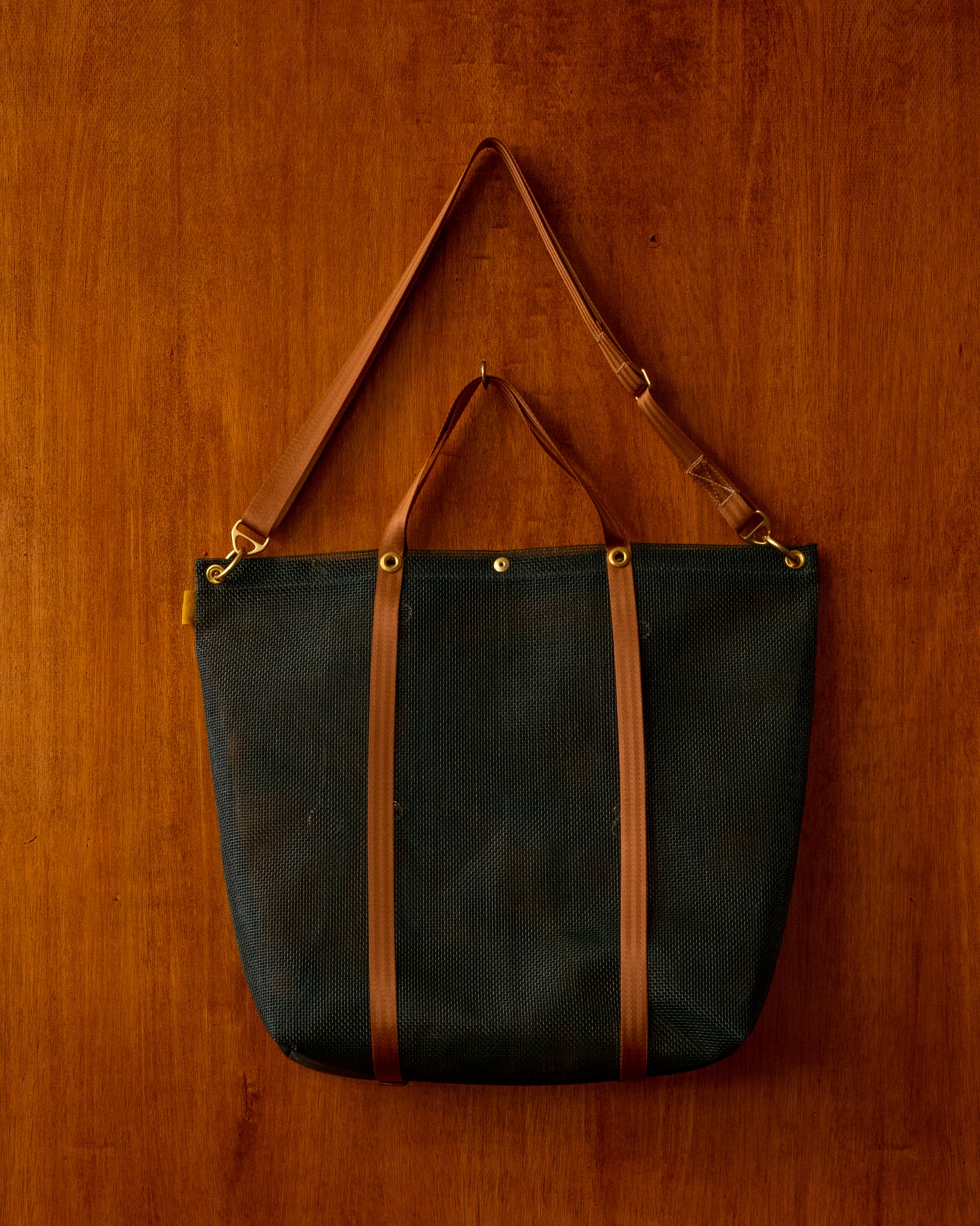 Bull Kelp Conch Beachcomber Bag
